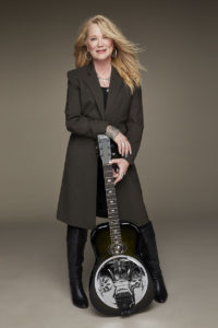 Cindy Cashdollar holding Beard Guitar