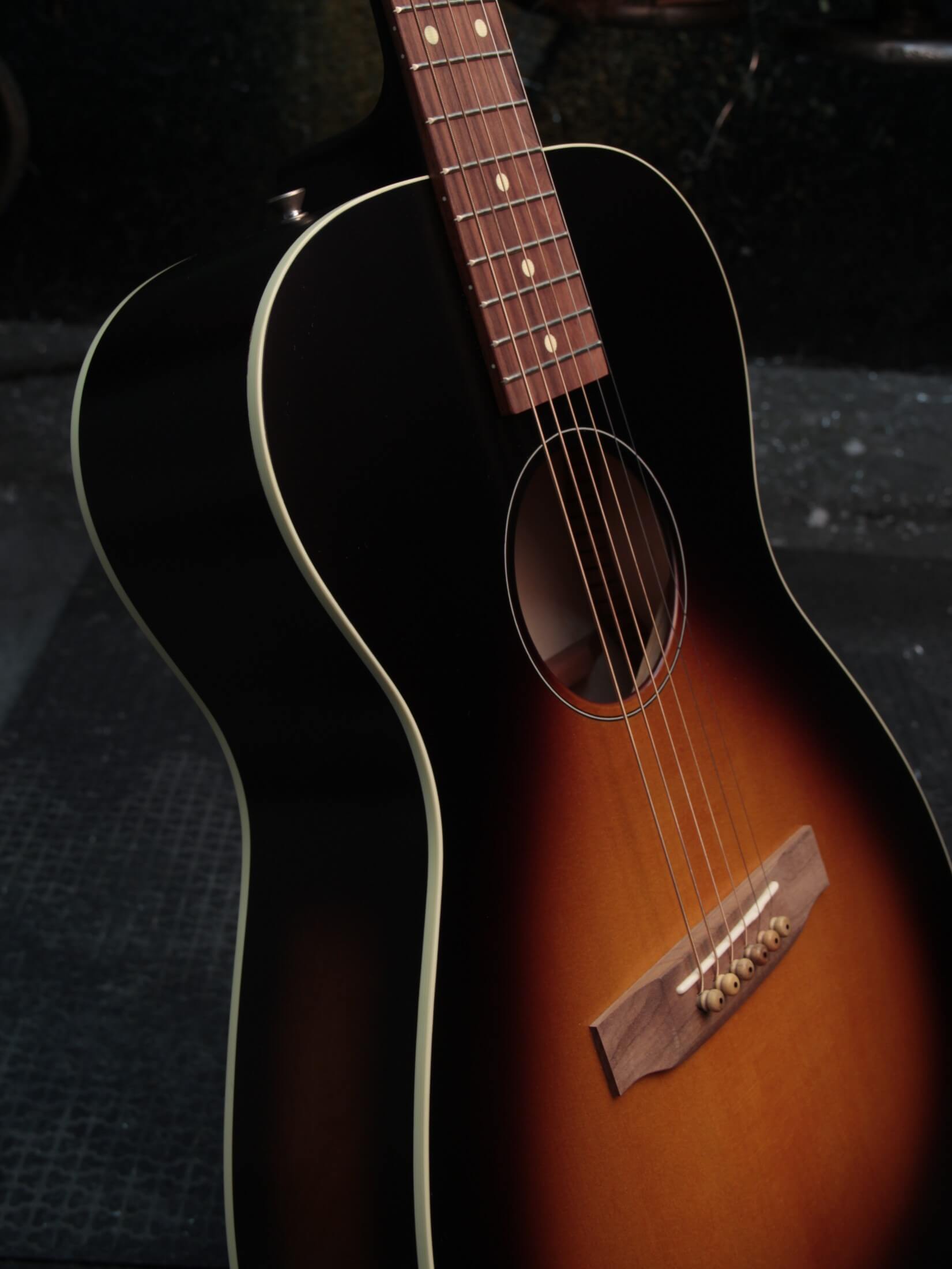 Deco Phonic Sidecar acoustic guitar