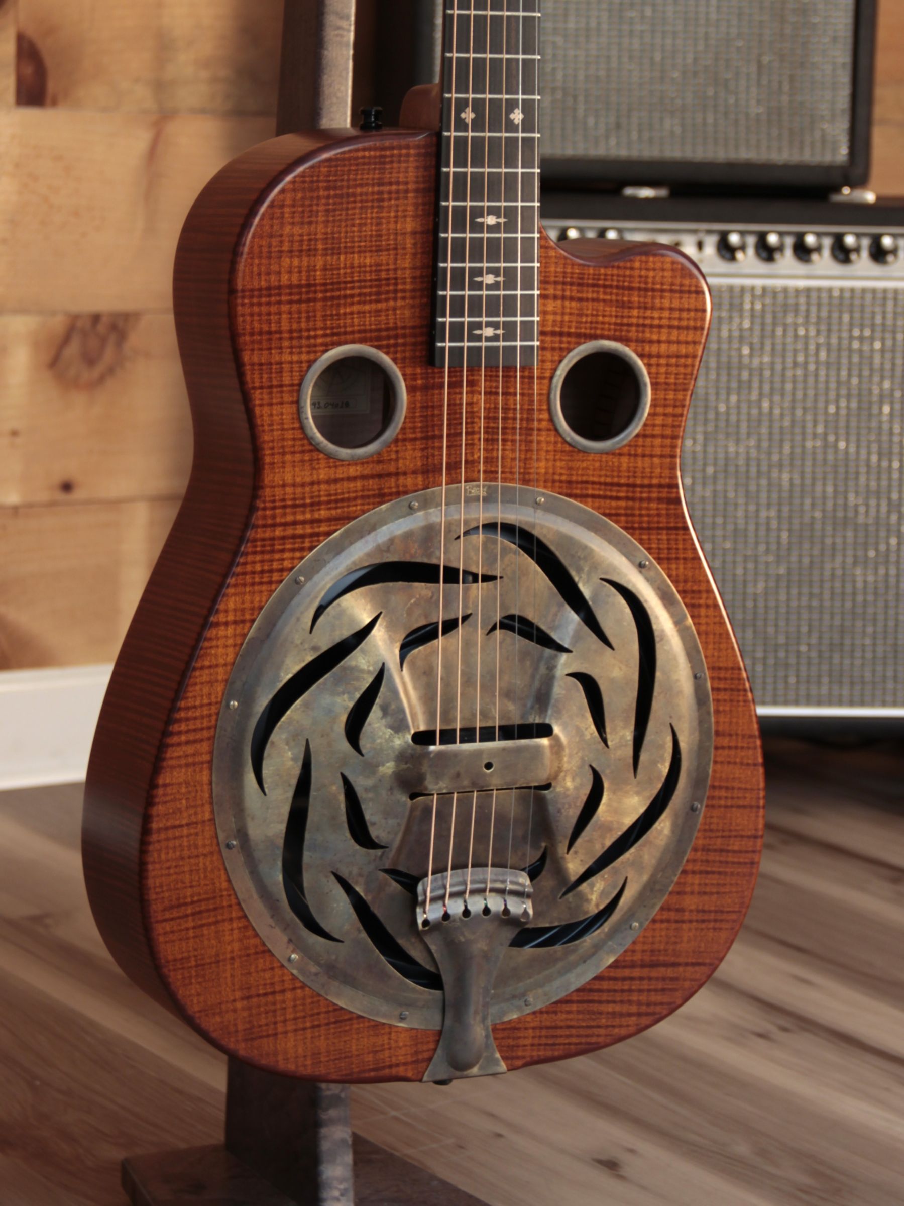 Trailhead-E roundneck